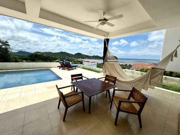 Panoramic Bay House | Vista a la bahía, piscina privada y amueblada | La Talanguera