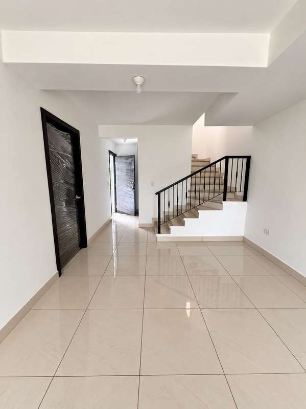 CASA EN RENTA EN Condominio San esteban,Carretera a Masaya | US$1,300 