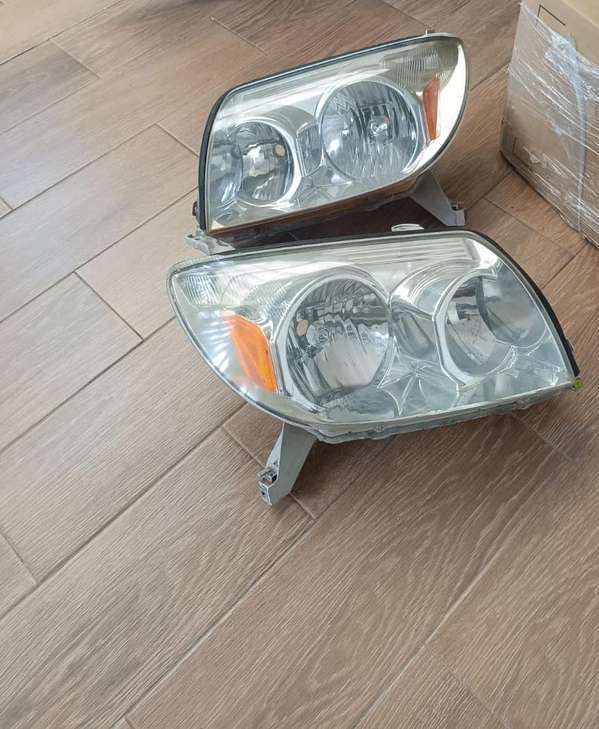 Focos para Toyota 4Runner 2006 
