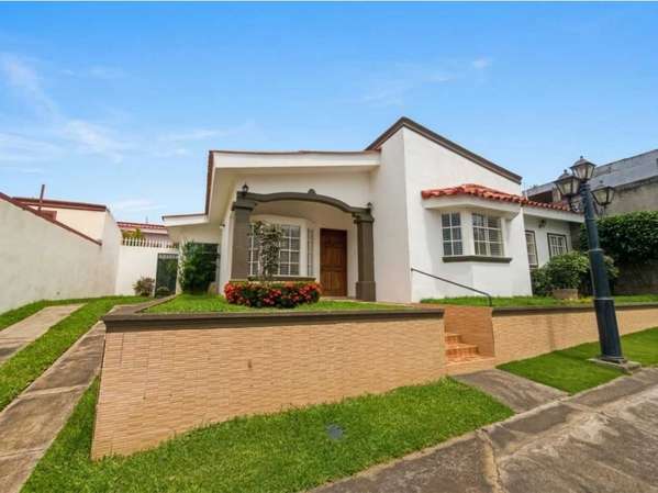  CASA EN VENTA – KM 17 CARRETERA A MASAYA - LP