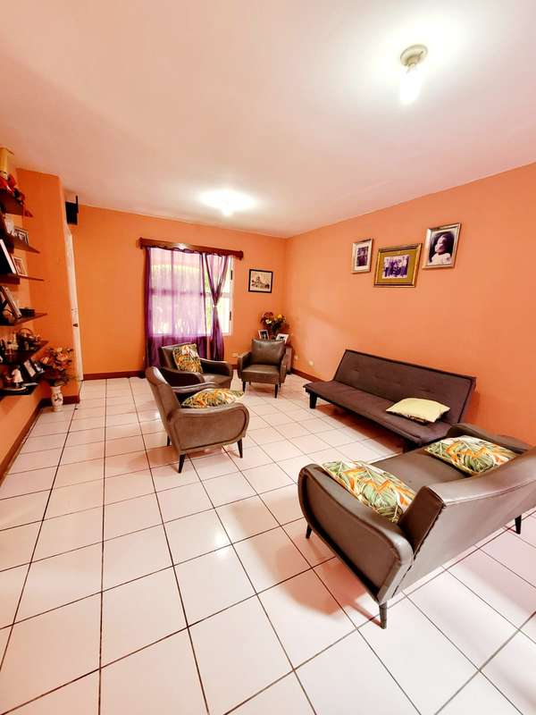 AP-¡Se vende! Amplia casa en Carretera Norte