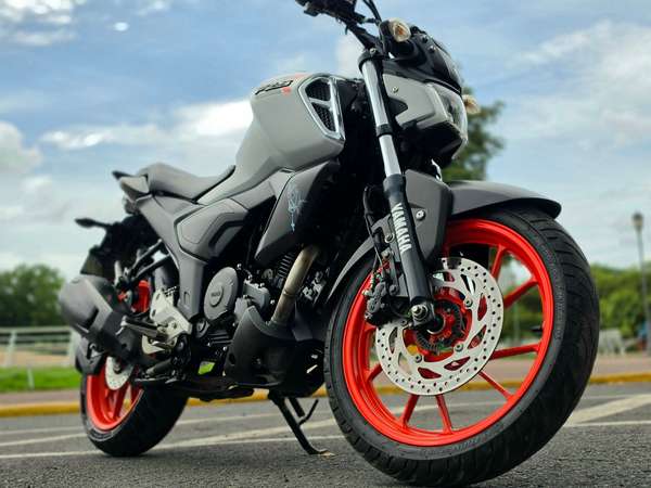 •Yamaha FZ-S V4.0