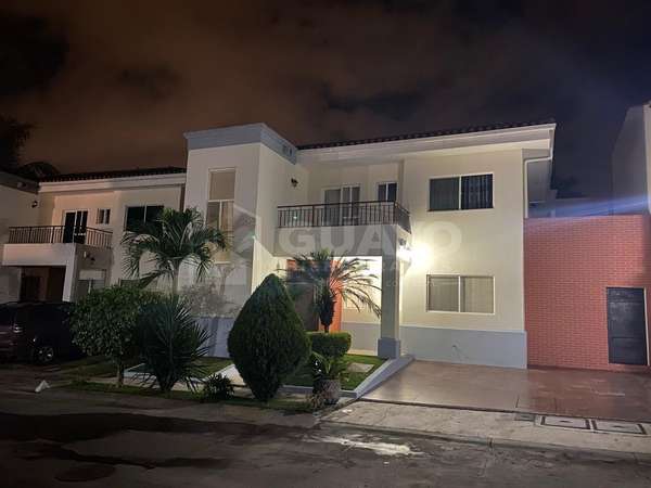 House for rent in Las Colinas
