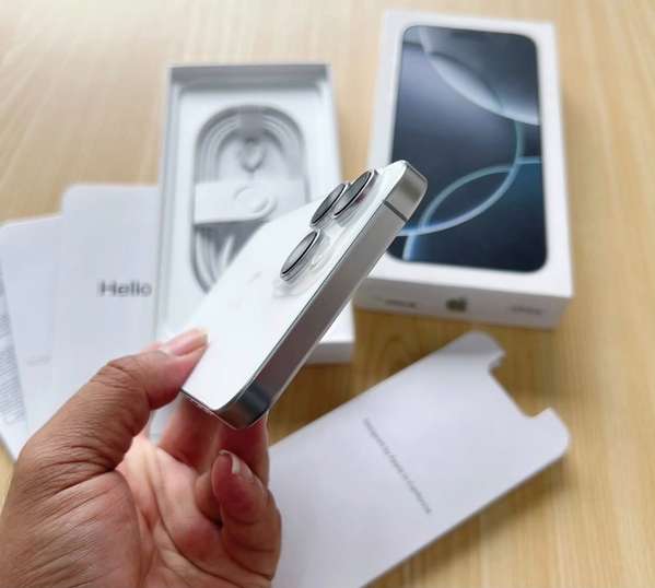 iPhone 16 Pro Max – Nuevo y Sellado 