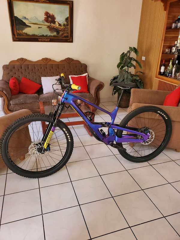 Cannondale Jekyll Carbono Doble Suspensión Dunhill y Enduro Talla L
