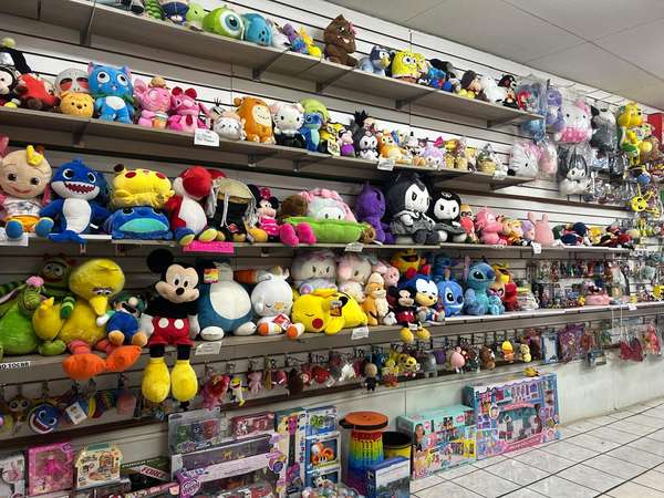 Liquidacion TOTAL- Inventario Completo de Jueguetes /+5,800 Unidades/ Venta por Lote