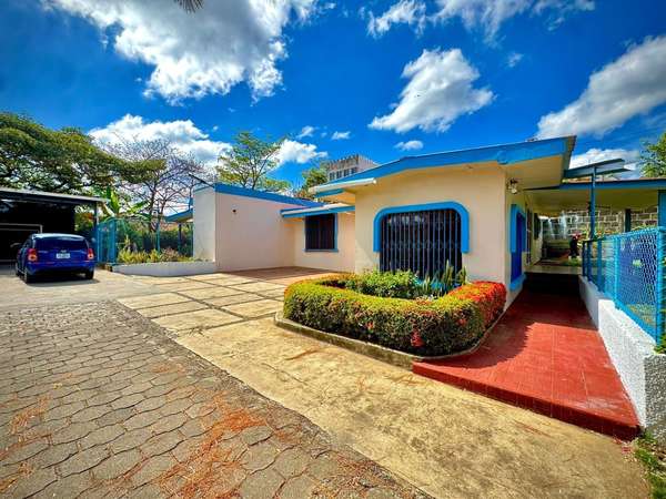 Alquiler de Casa en Santo Domingo 
