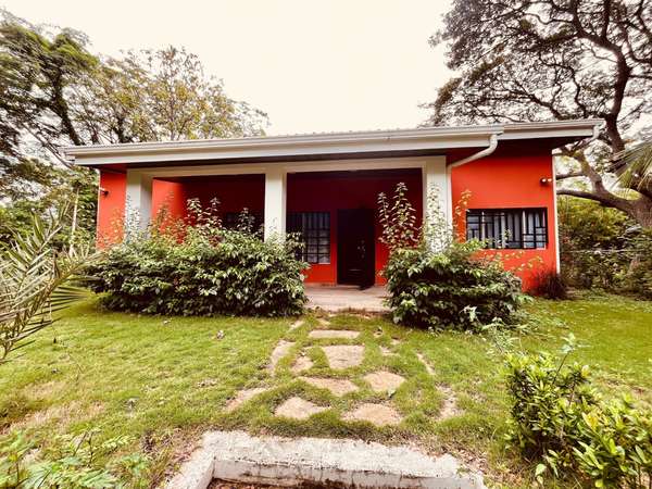 House in Bosques del Mar
