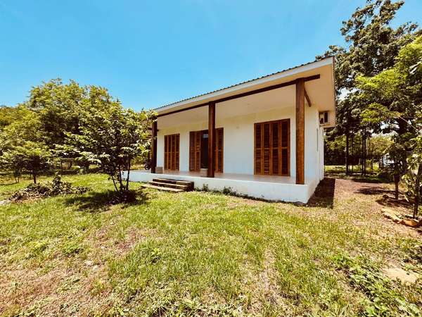 Walk to Playa Marsella - 2BR Home