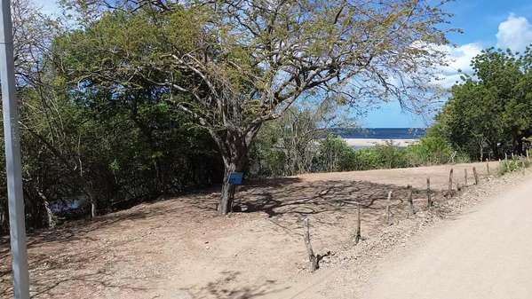 Unique Lot Near the Sand