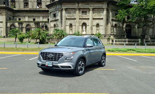 HYUNDAI VENUE 