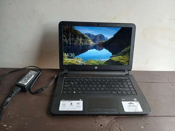  Laptop HP 14