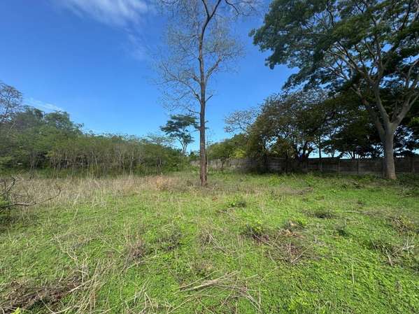 Venta de Terreno en Las Jaguitas, Managua 