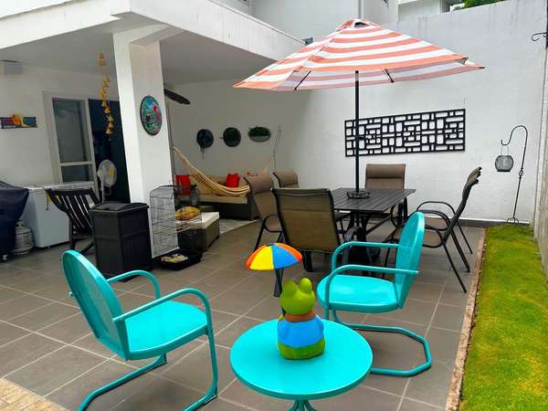 KW - VENTA DE TOWNHOUSE EN SANTO DOMINGO