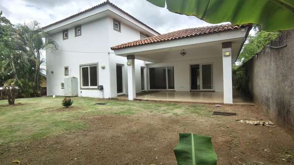 DG-VENDO casa en Estancias de Monteverde