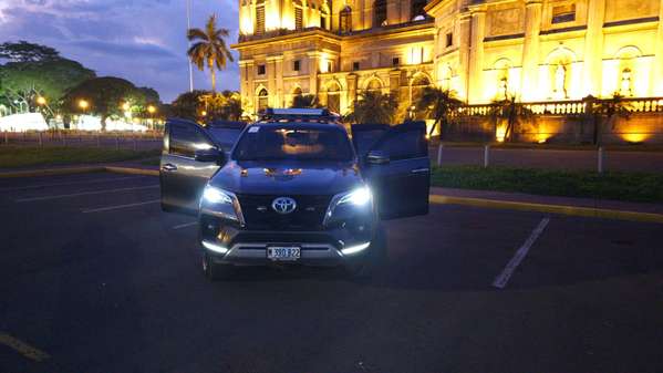 Se vende preciosa fortuner full extra SRV 4×4