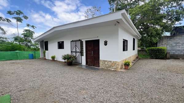  Ventade Cómoda  Casa en km 13 carretera a Masaya!! MP