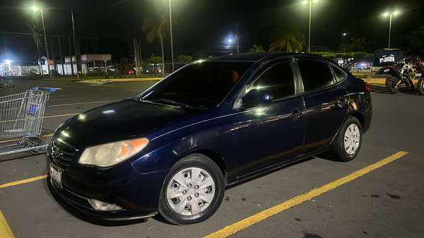 HYUNDAI ELANTRA 2010 