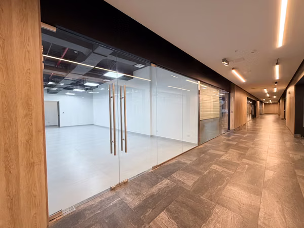 Office in remodeling at Dorado City Center - Customizable and ready for your business