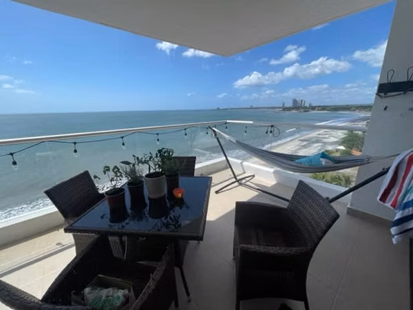 GORGONA, Ocean front