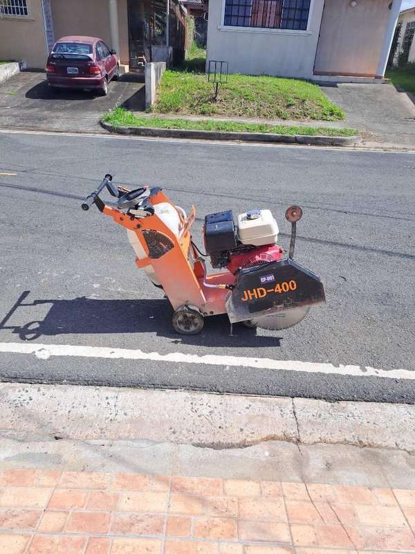 Concrete / Pavement Corner Rental with Disco (18 inches)