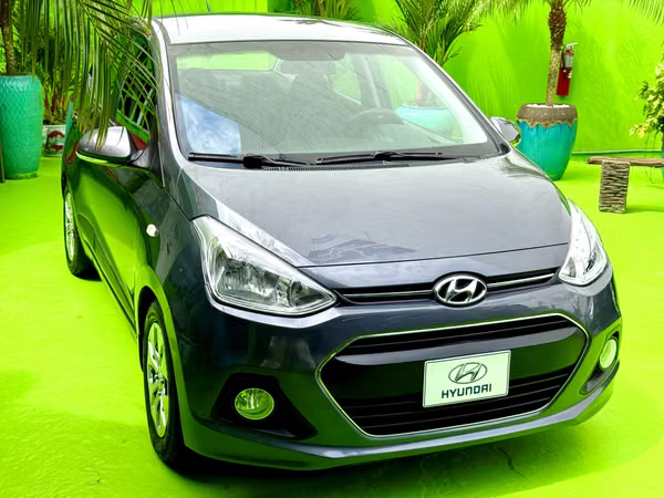 HYUNDAI GRAND I10 2016 AUTOMATICO excelente estado, como de agencia.