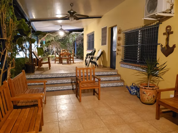For rent beach house on emerald coast for the end of 1 May