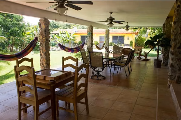 For rent beach house on emerald coast for the end of 1 May