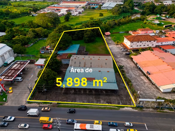 Se vende Terreno con galera en Juan Diaz 5,898 m2