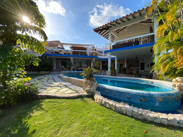 TIP SHIP SPRING MANSION FOR SALE