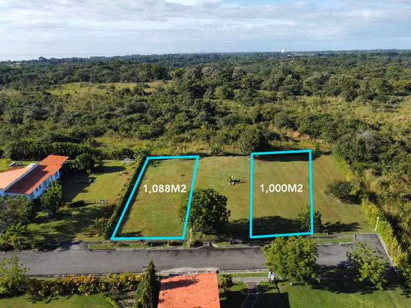 BOAT TIP MARE LOTS OF 1000M2 FOR SALE
