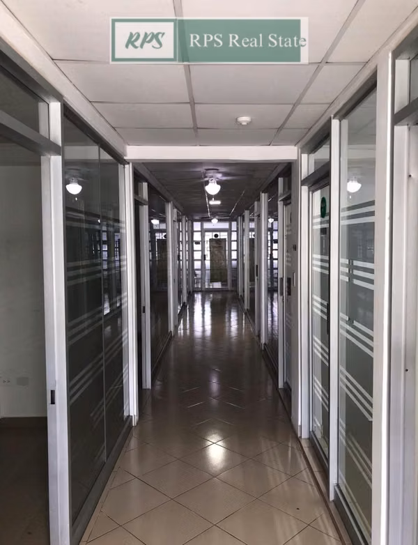 Locations and Offices available - Plaza La Bonanza, Betania.