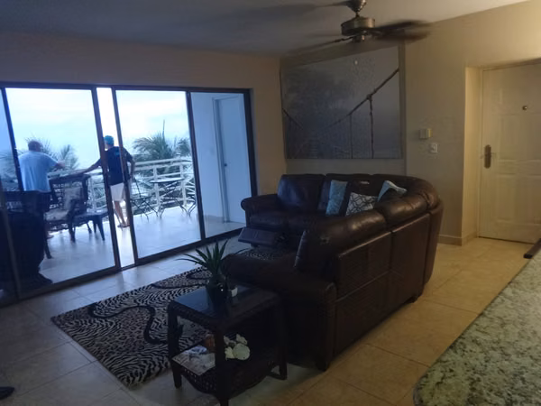 For Sale fully furnished Nueva Gorgona beach apartment (Panama)