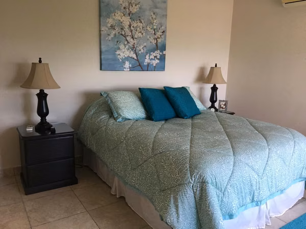 For Sale fully furnished Nueva Gorgona beach apartment (Panama)