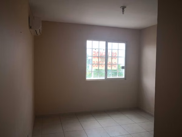 IS SOLD HOUSE IN CLUSTER WOODEDES THE OLIVE TREES
