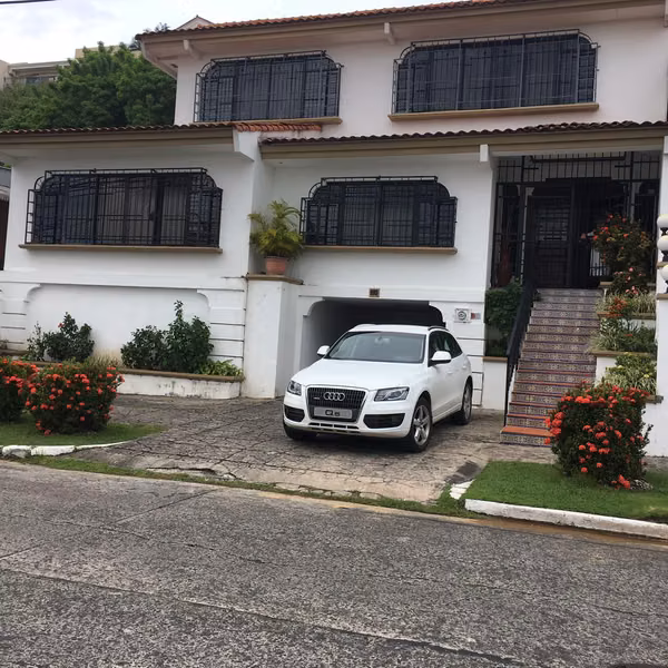 HOUSE FOR SALE HIGH BETANIA WITH BEAUTIFUL VIEW
