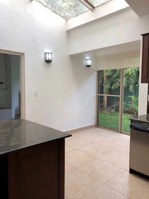 CASA EN VENTA EN CLAYTON - EMBASSY GARDEN