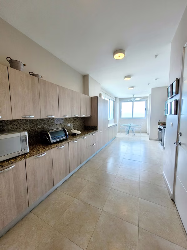 PEARL duplex 4 bedrooms $795,000