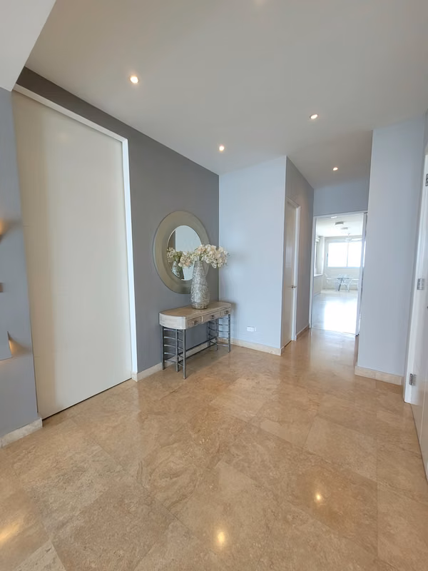 PEARL duplex 4 bedrooms $795,000