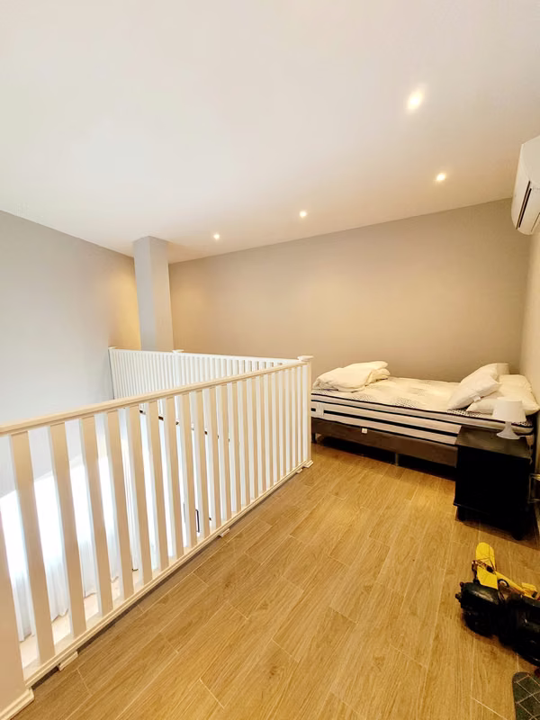PEARL duplex 4 bedrooms $795,000