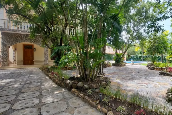 House sold in Punta Barco, Coronado