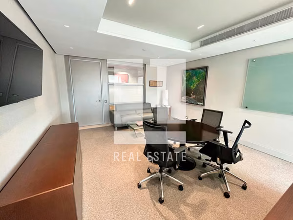 Se vende Oficinas en calle 50, Torre BMW