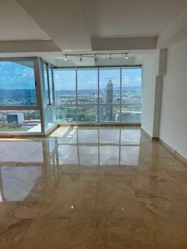 PH TITANIUM PRECIOSO APARTAMENTO Costa del este