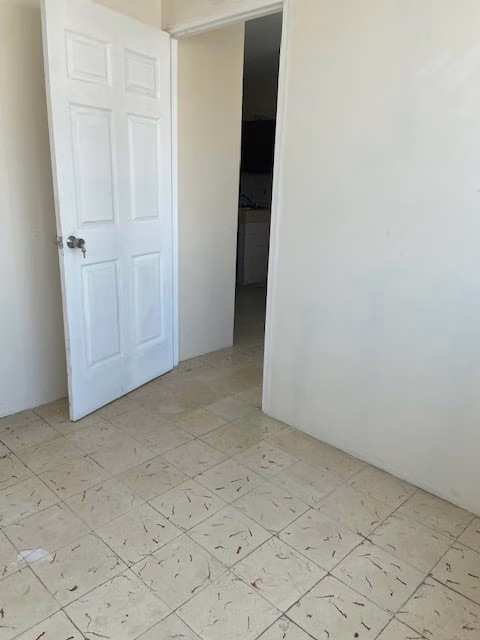 CENTRAL APARTMENTS FOR RENT 1 AND 2 BEDROOMS