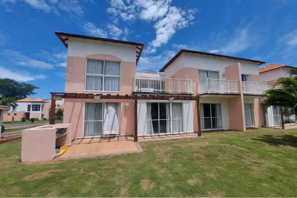 Se alquila casa en Decameron Golf Villas