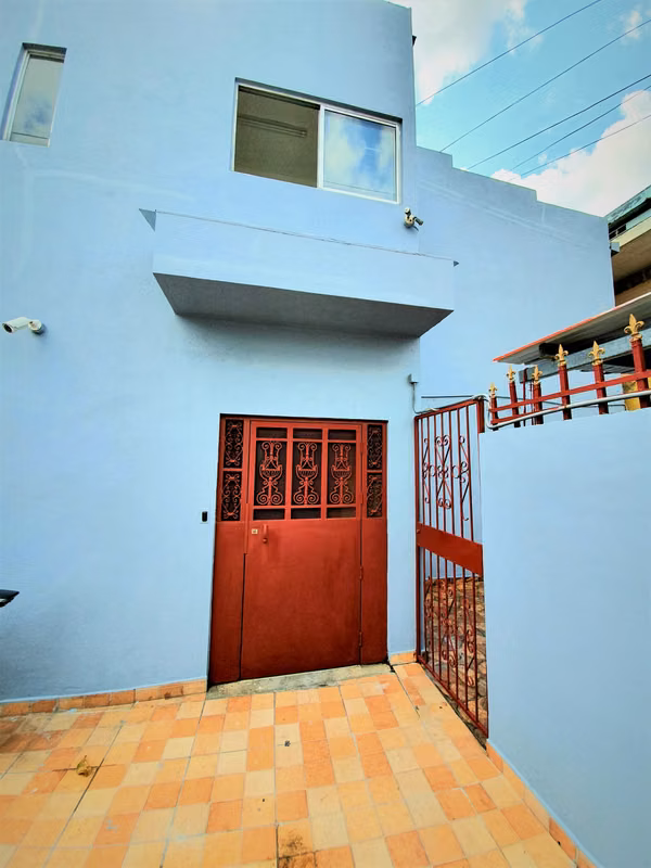 Separate studio rental in Betania near super 99