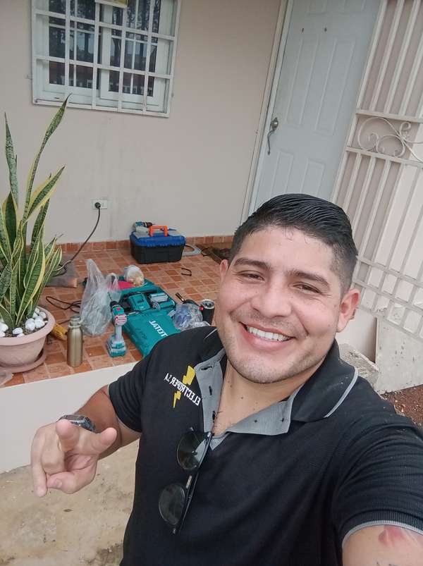 Ideal electrician