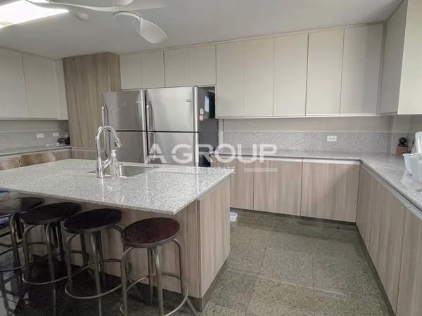 Punta Paitilla - House For Sale