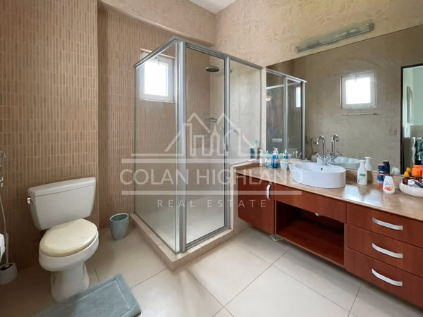 Sold Suitable in Punta Barco