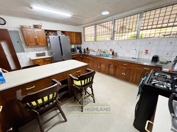 House for Sale in Los Angeles, Betania